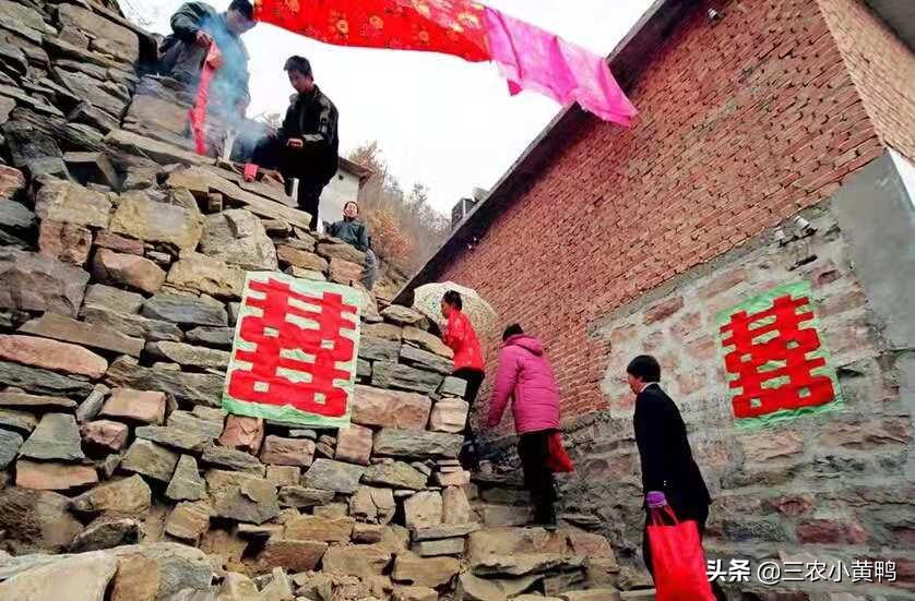 女占三大必寡啥意思,女占三八必为寡指哪三八