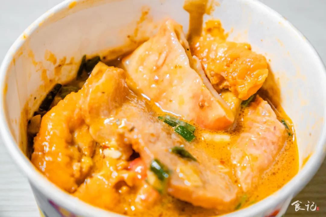 真的假的？万达清冷的夜市中，竟藏着踩点也要去吃的砂锅麻辣烫…