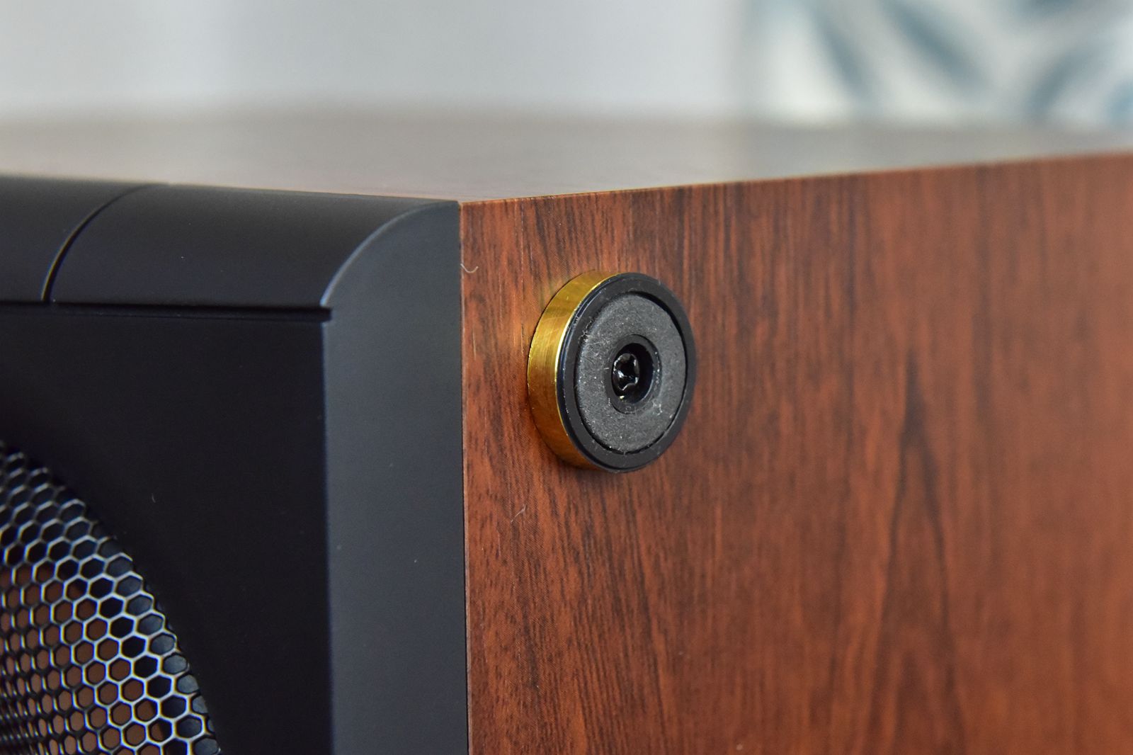 真力惠威监听音箱 (惠威m200mkii与真力8010音箱比较)