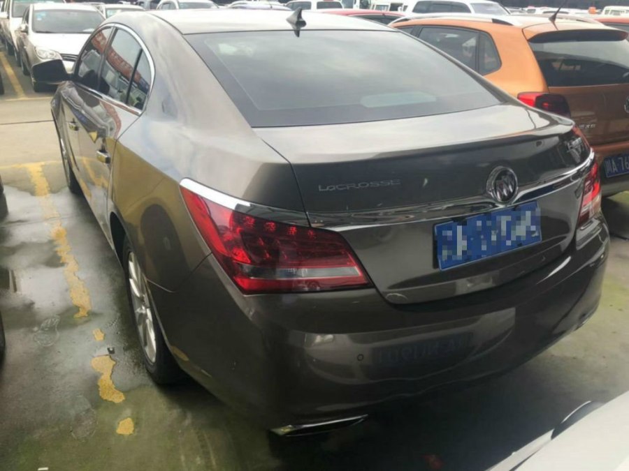 11万左右能买到哪年的君越,11万买别克