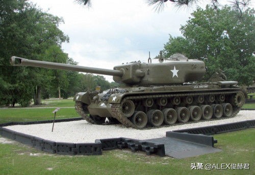 T34算是重型坦克么？其实还真是