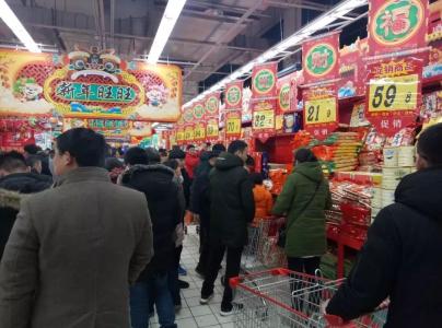 去了超市啥都想买,去超市买东西总是喜欢拿后面的