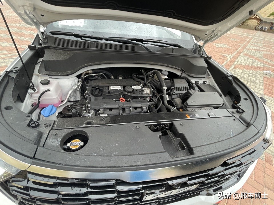 深度测评起亚智跑Ace,脱下工作服换上时装