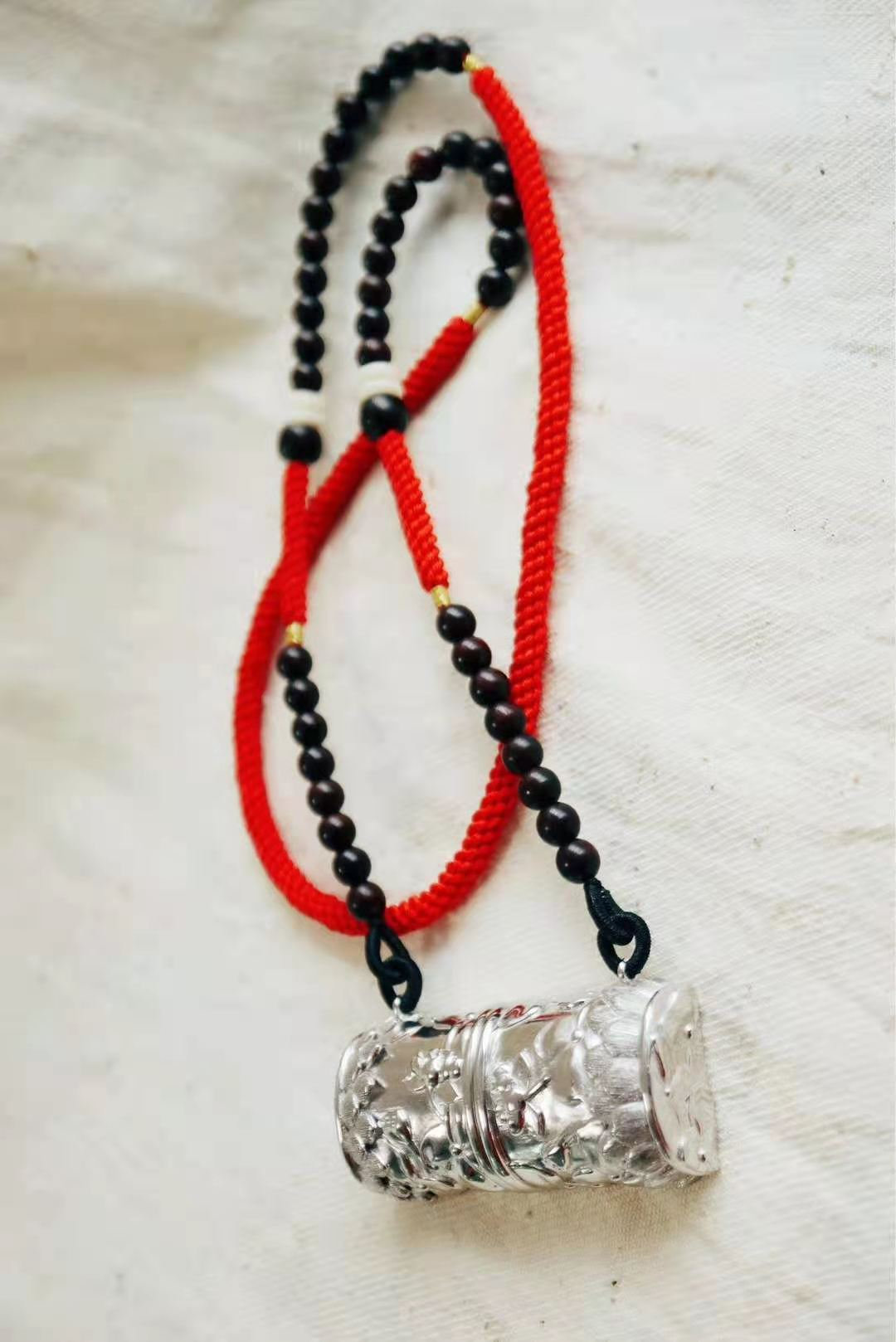 珠宝首饰盒不可或缺的一款,珠宝盒可以干嘛