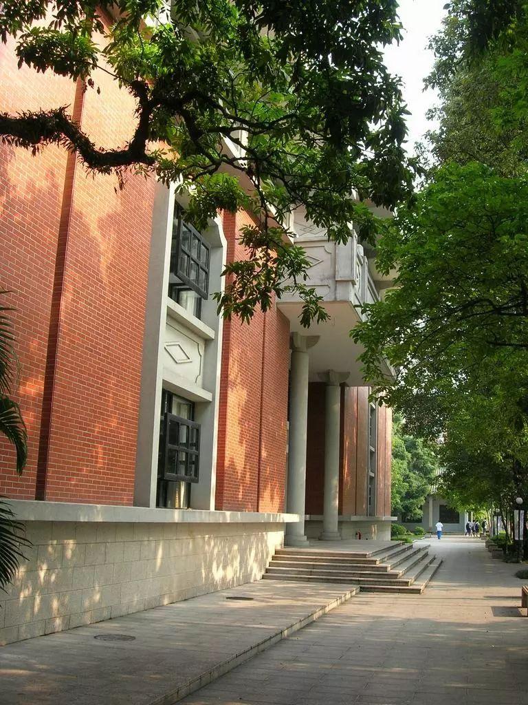 广州最美中学是哪间？这一所你一定服气！