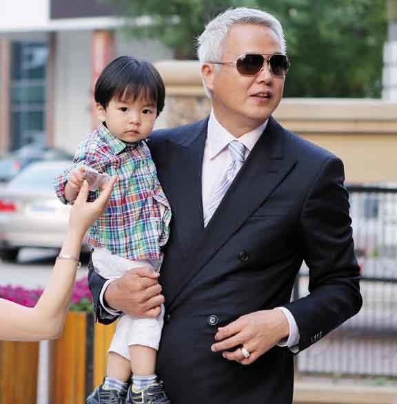 张庭发福,张庭50岁活成18岁让人羡慕的模样