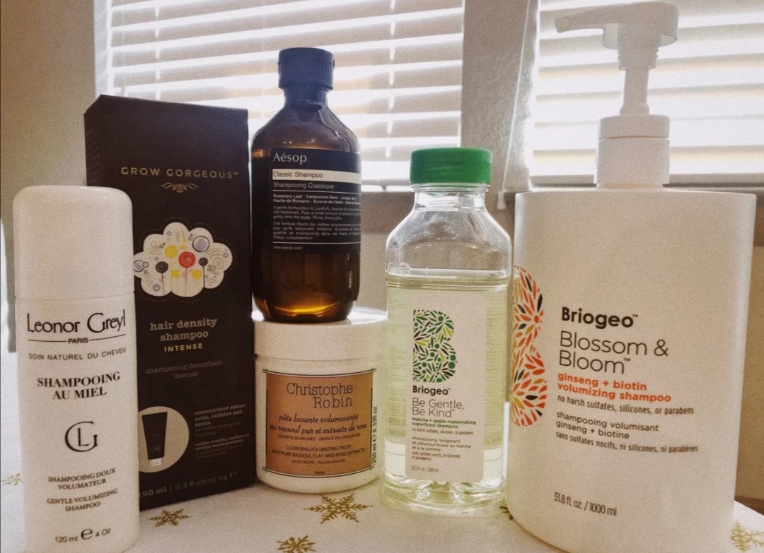 头发一天不洗就很痒有很多头皮屑,头发洗了一天头皮就很痒怎么回事