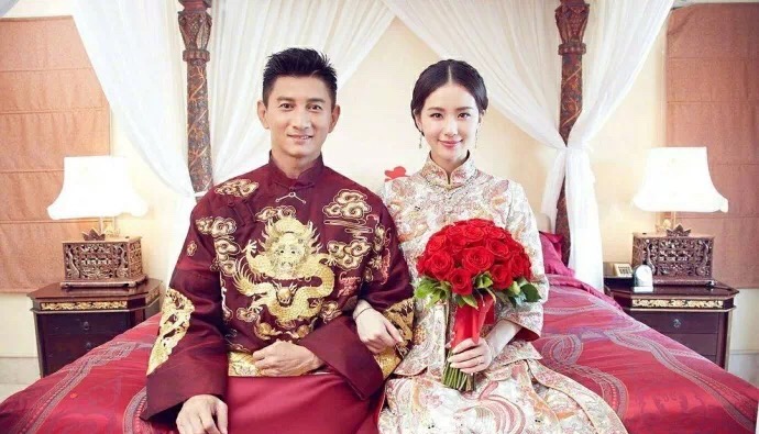 最适合穿中式嫁衣,新款秀禾服新娘礼服中式嫁衣