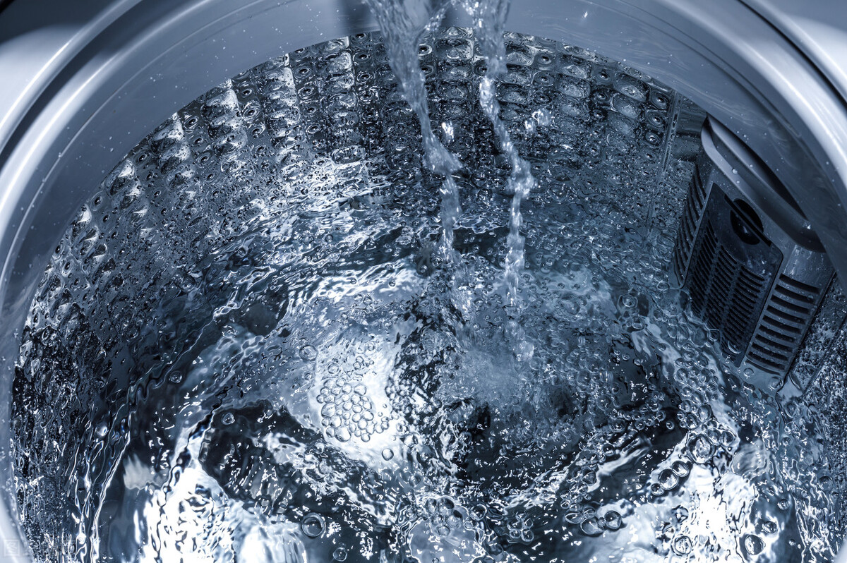 洗衣机的重量大约是多少斤,洗衣机大小怎么规定的