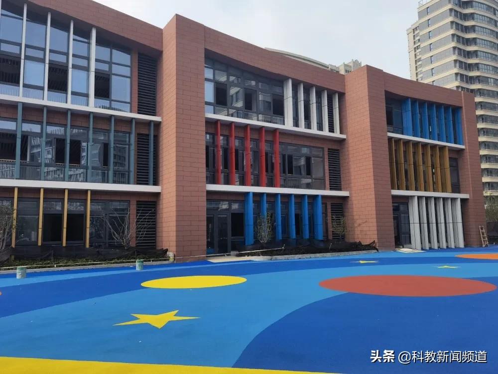 合肥工业大学欢迎新同学,热烈欢迎各位新同学返校