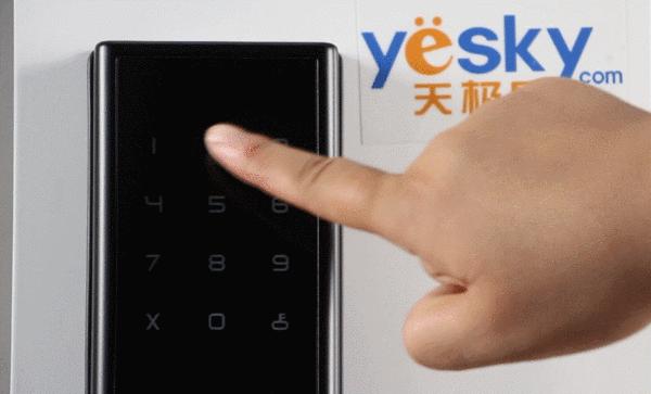 鹿客指纹锁和德施曼锁哪个好,德施曼凯迪仕半自动指纹锁推荐