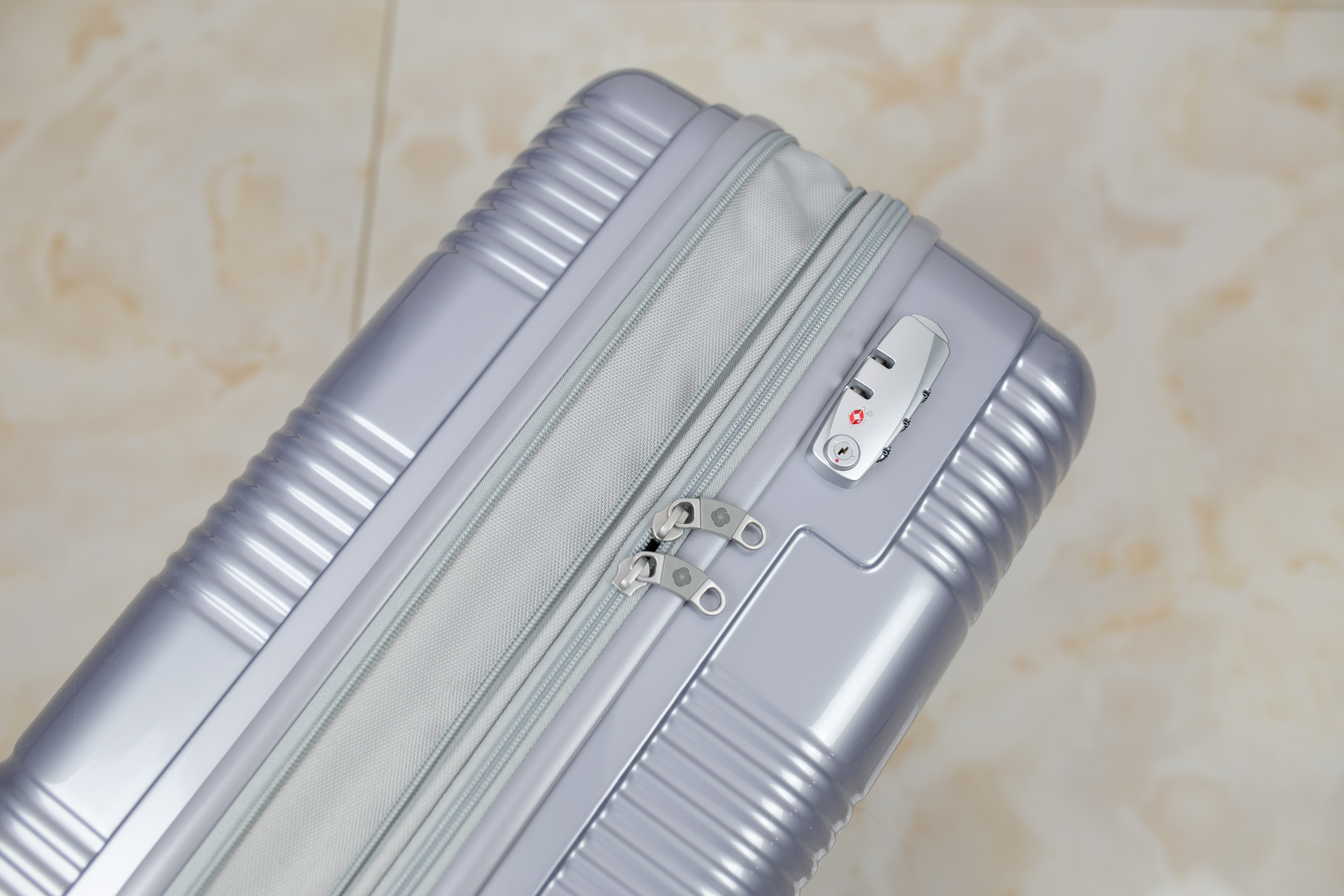 level8拉杆箱怎么样,24寸左右拉杆箱推荐哪款