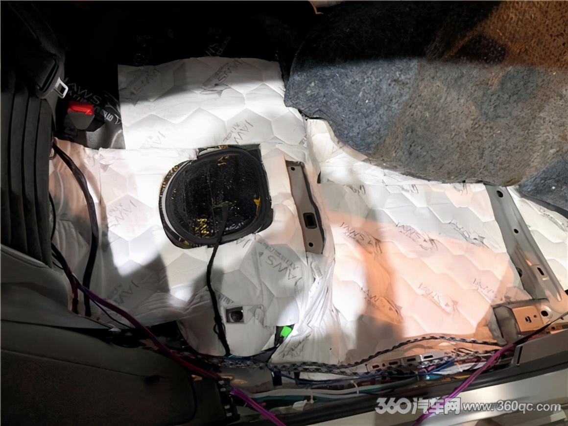 迈腾帕萨特凯美瑞隔音效果对比,迈腾330和a4l隔音效果对比