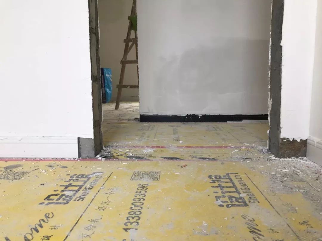 卫生间瓷砖缝隙可以用美缝剂吗,瓷砖缝隙用美缝剂还是水泥基