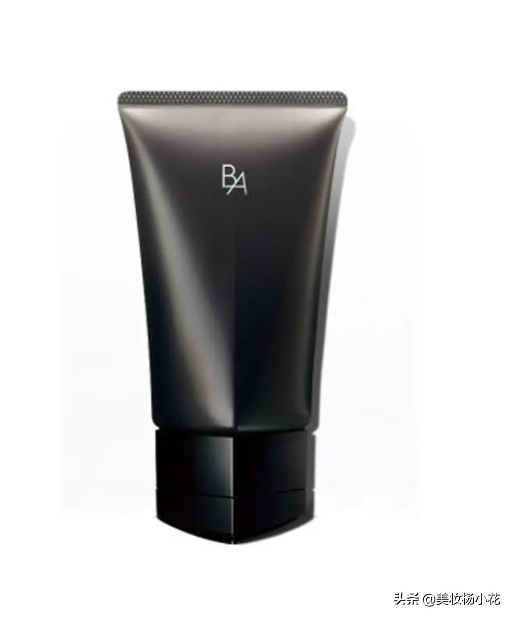 如何选购一款合适自己的洁面产品,洁面是指清水洁面还是洗面奶洁面