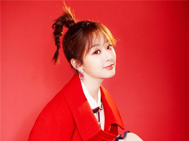 圆脸大脸发量少软女生适合的发型,适合脸大圆脸可扎可披的直发