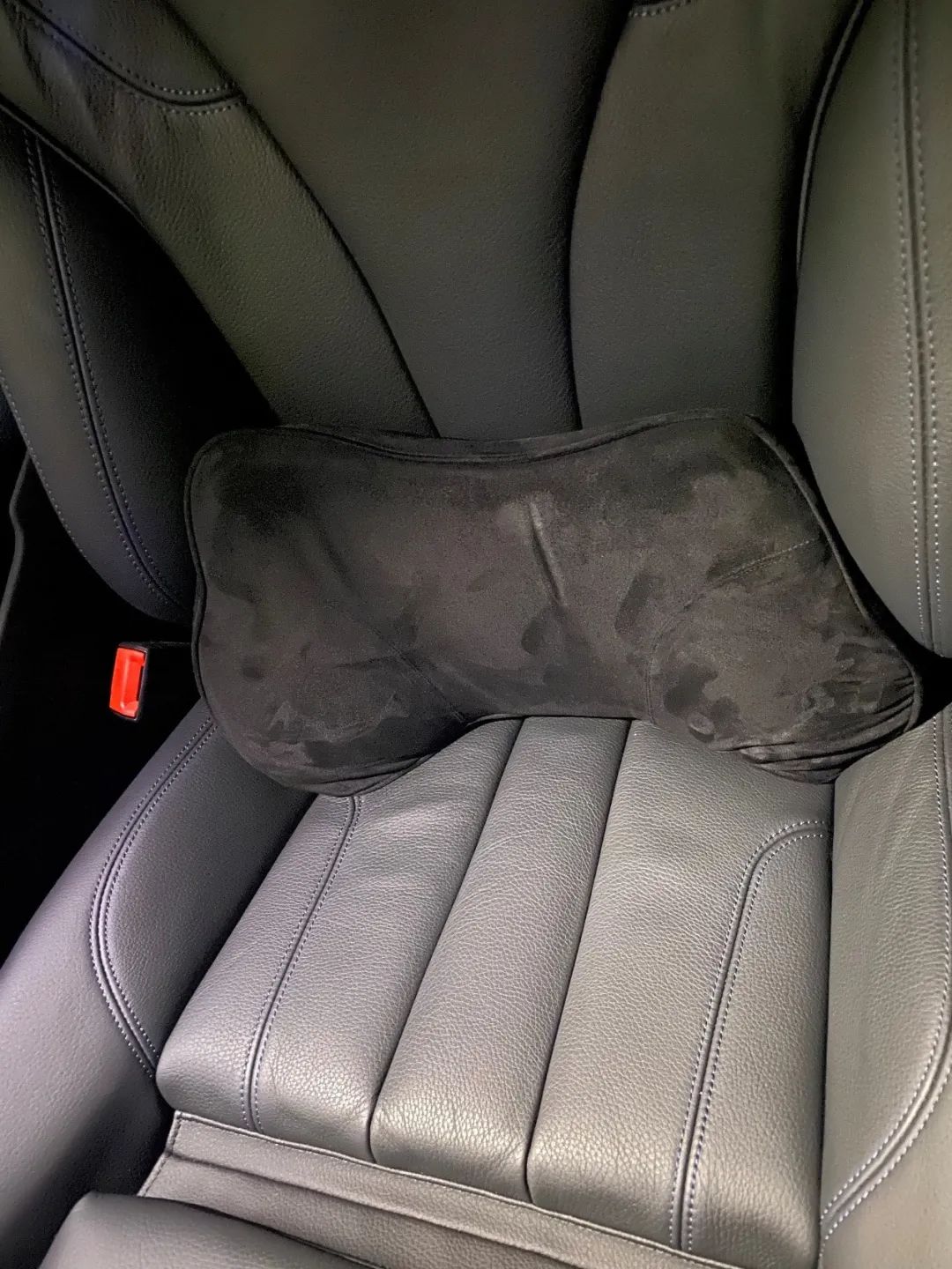 宝马原厂全天候脚垫用久了发白吗,宝马原厂全天候脚垫5系