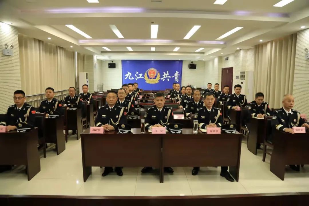警礼服列装仪式合影,警礼服的列装充分体现了什么