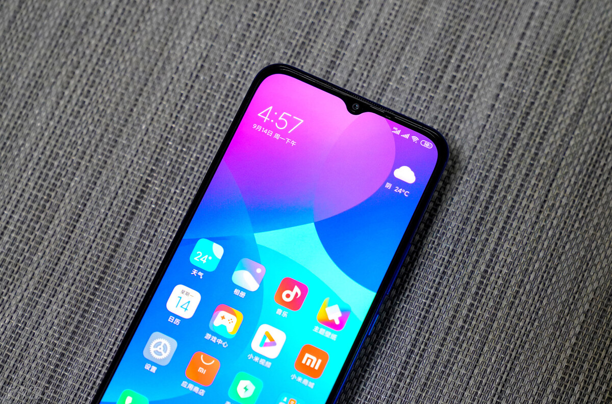 手机年年换，二手手机市场火热，看2021有哪些二手手机值得入手？