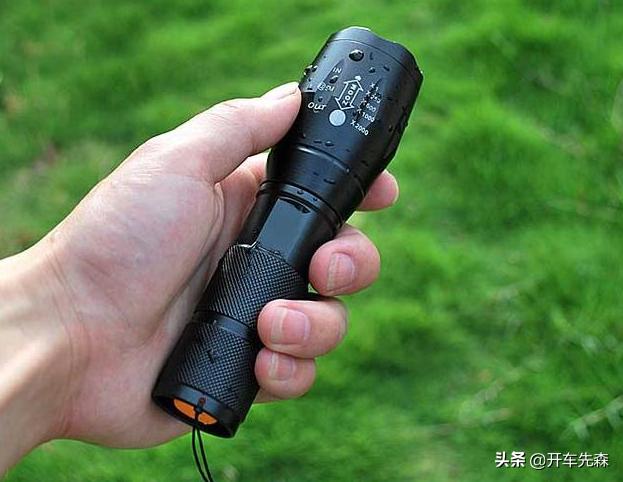 后备箱放管制刀具会有什么处罚,车后备箱放管制刀具怎么处罚