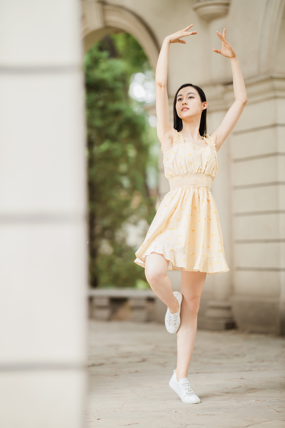 人像镜皇焦段,人像镜皇85mm1.2和1.8