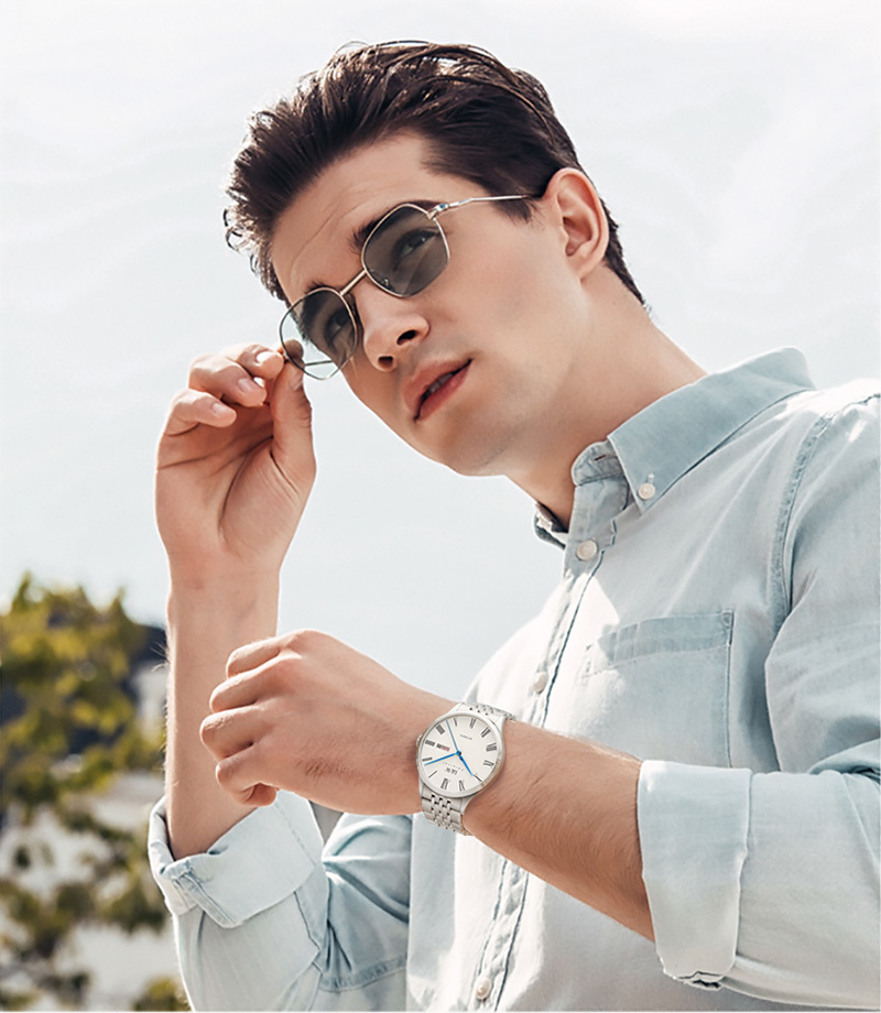 爱沃驰手表和依波手表哪个好,爱沃驰钟表店