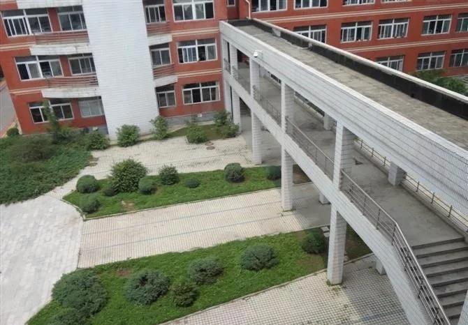 抚顺市第二中学地址,辽宁高级中学