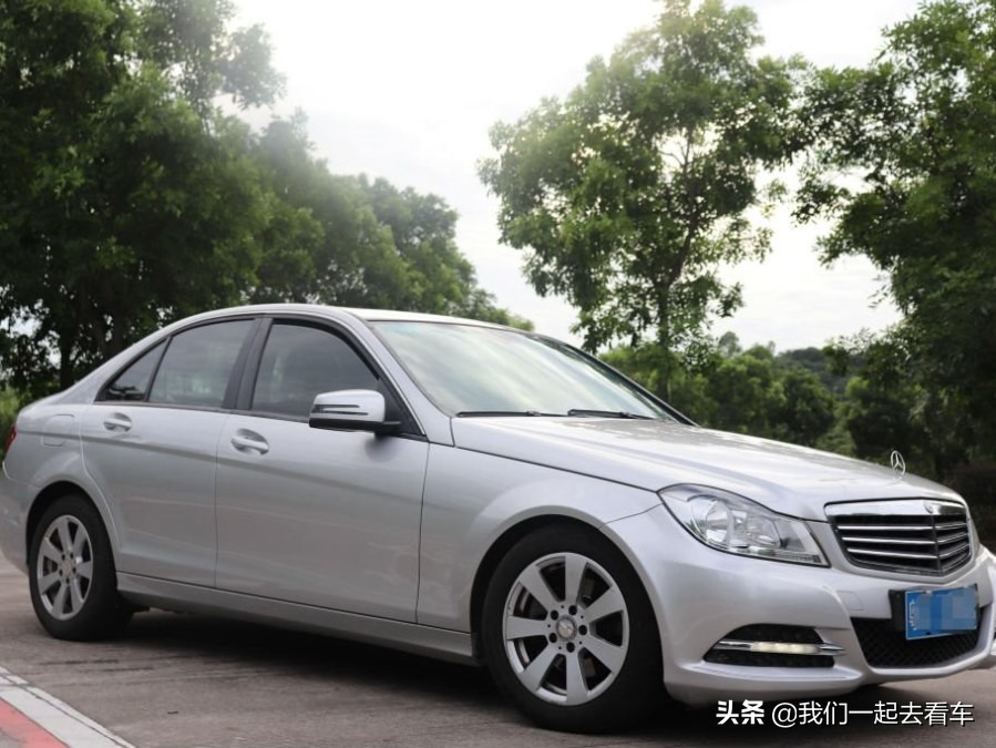 花13万买了一辆宝马x1值吗,二手车推荐8-10万左右奔驰c级轿车