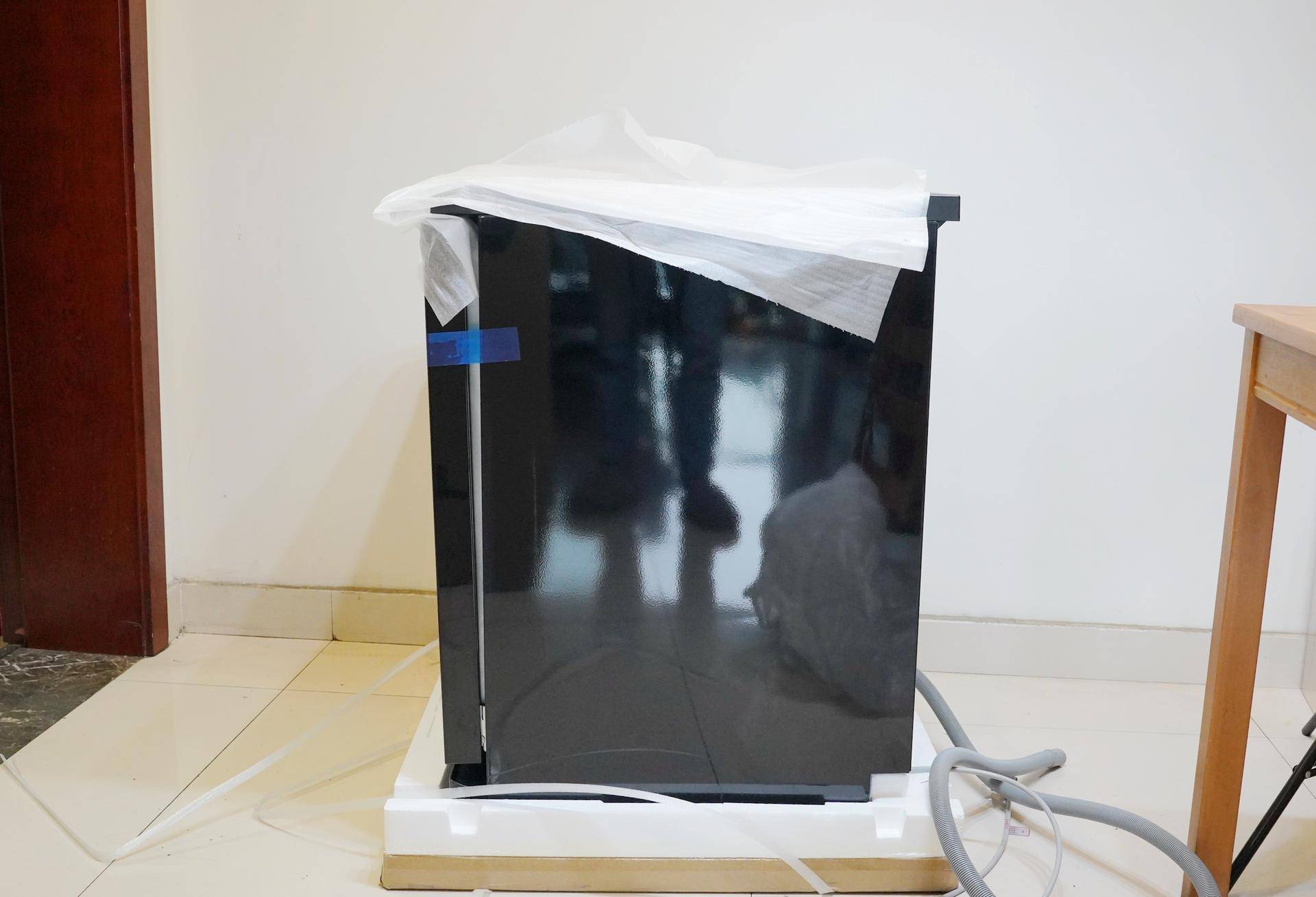 解放双手洗碗机图片,海尔eyw13028洗碗机测评