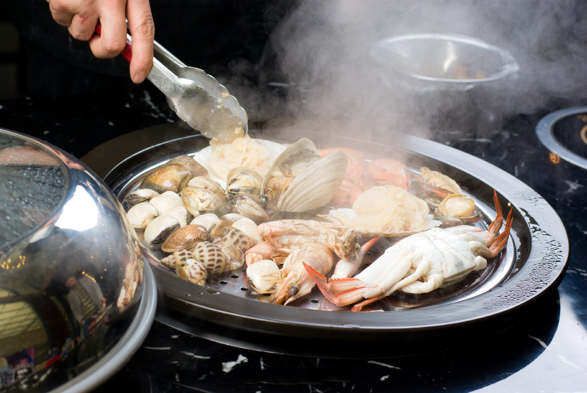 记住“冷蟹热鱼，凉贝温锅虾”，看到海鲜不用愁，人人夸你是大厨