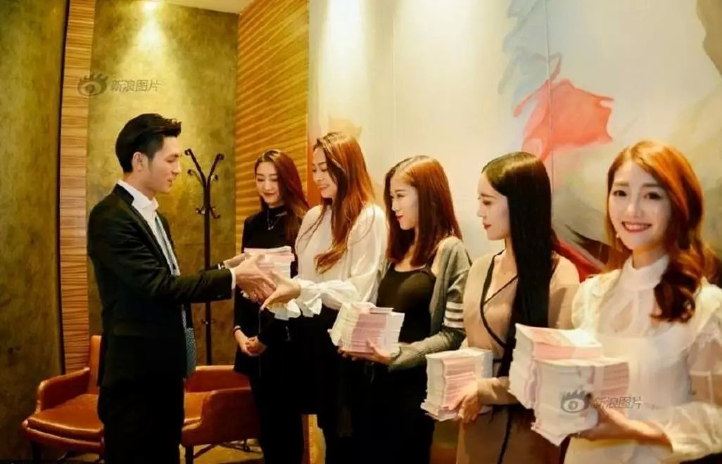 “上午谈话，下午走人！”寒冬里，互联网公司没有年终奖｜复盘