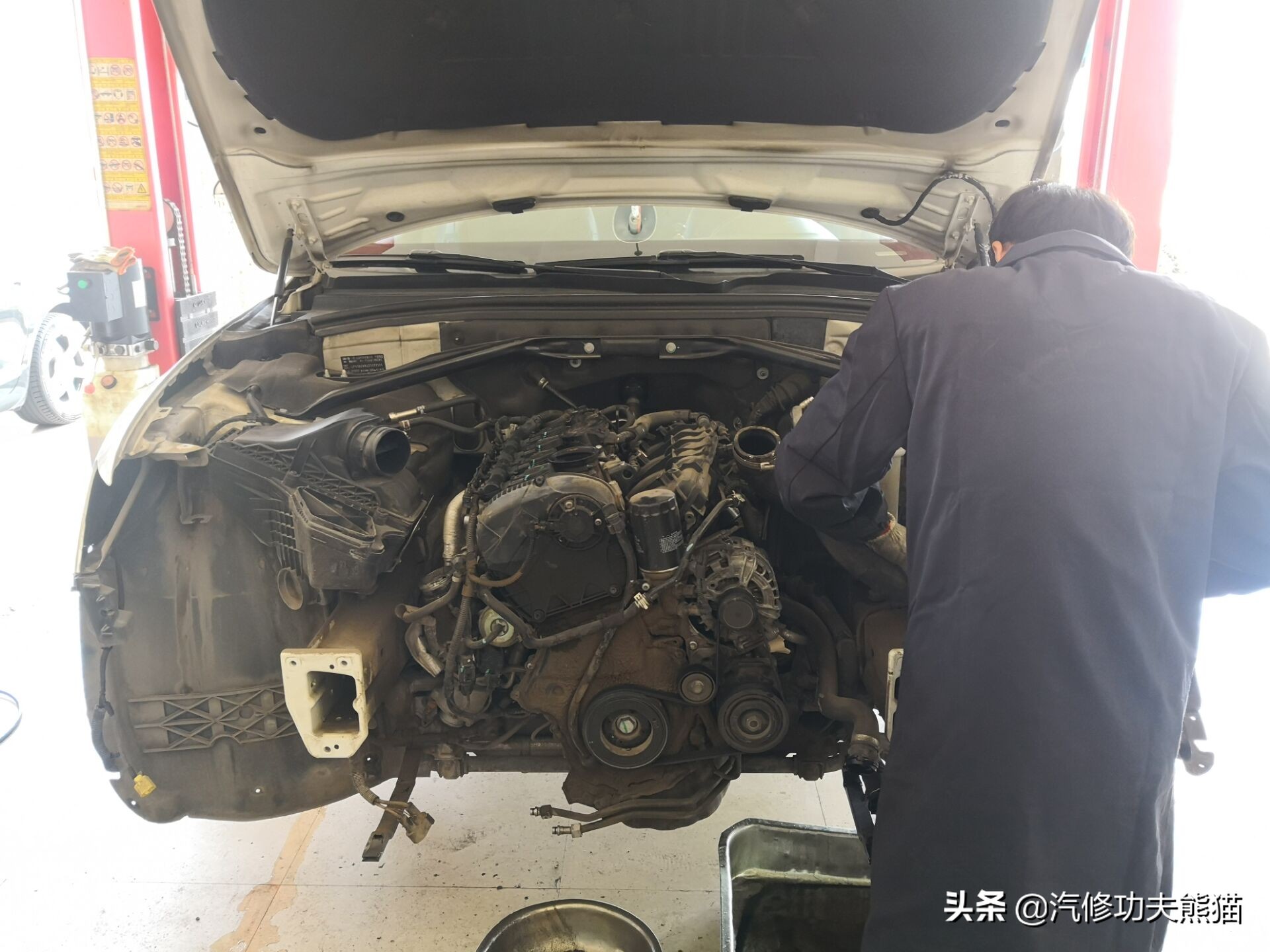 2011款奥迪q5烧机油怎么彻底解决,奥迪q5三代ea888发动机烧机油原因