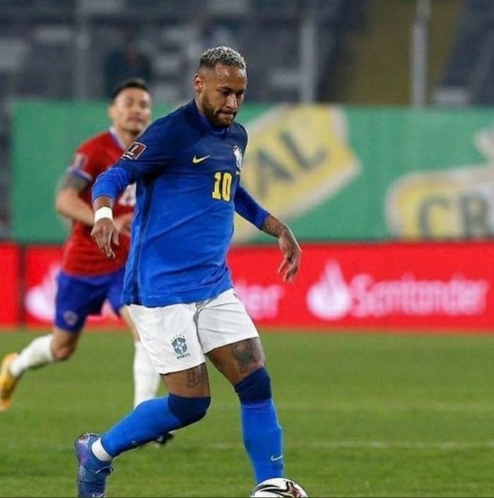 内马尔秀身材回应变“内马尔”,内马尔肚腩照片