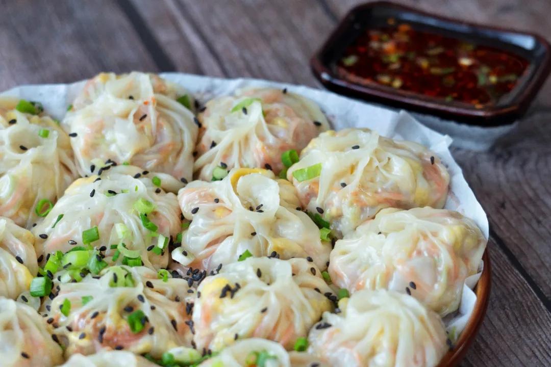 包子如何捏褶,包子捏皱方法