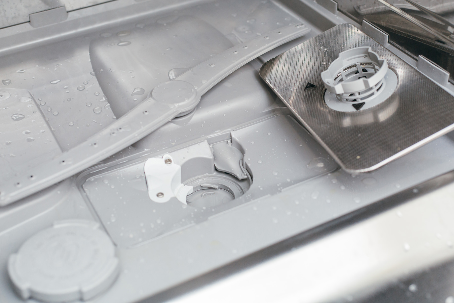 西门子嵌入式洗碗机怎么样拆装,嵌入式西门子洗碗机安装效果