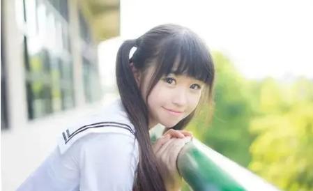 长筒袜过膝袜搭配校服,夏季长筒袜学院风穿搭