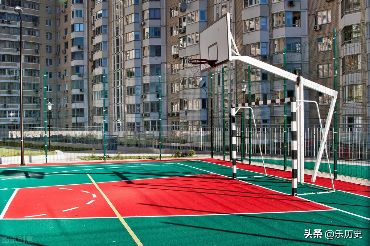 男足理解不了的体育精神,中国男足谈论男篮