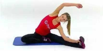 10个拉伸小腿的方法视频,如何拉伸能让小腿看起来更长更细