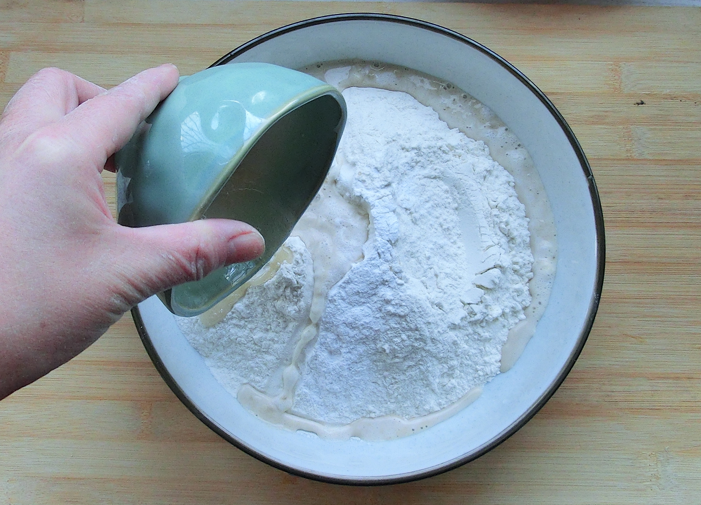 蒸包子的做法不要酵母粉,蒸包子时怎么让包子松软不塌陷