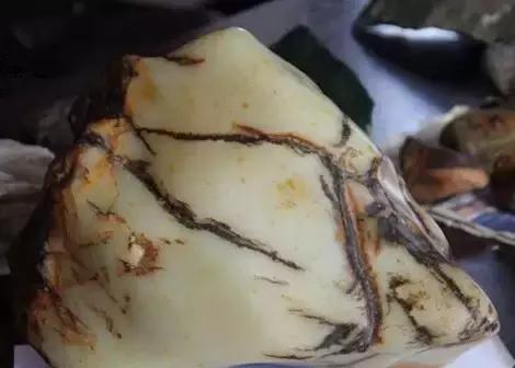 真玉石的简单鉴别,玉石真假查询