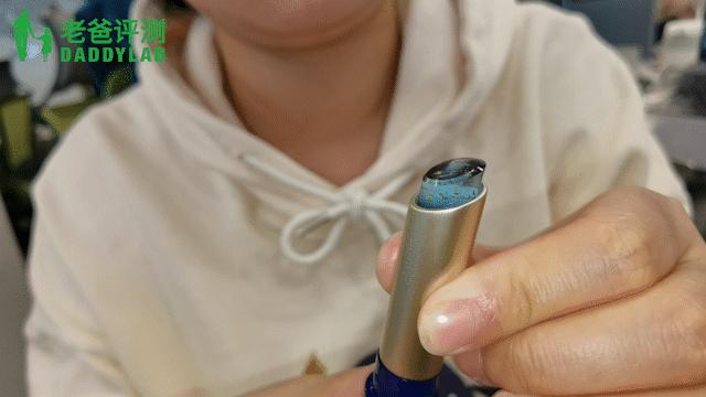 为什么天天涂唇膏嘴巴还是干,涂唇膏后嘴唇干怎么办