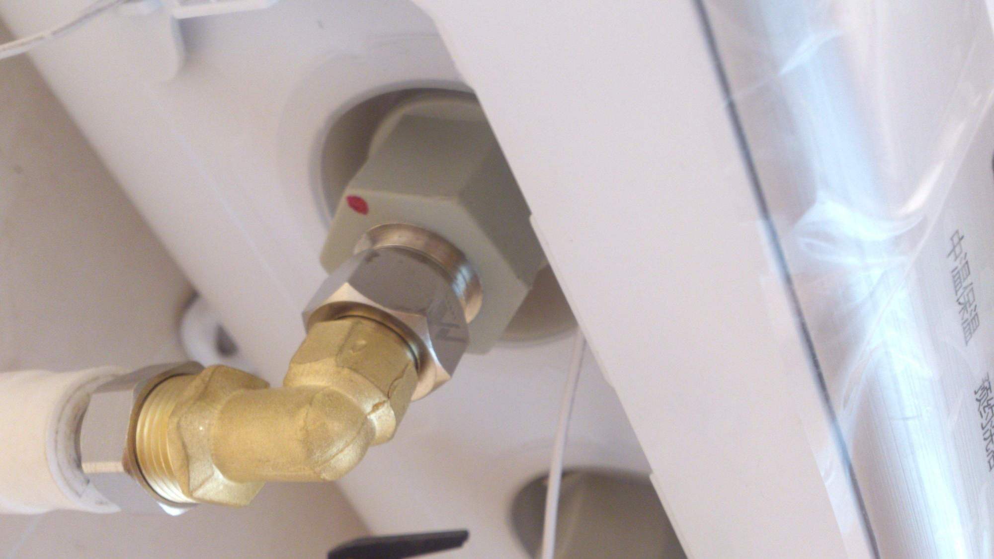 水龙头维修师傅,水龙头水流小上门维修多少钱