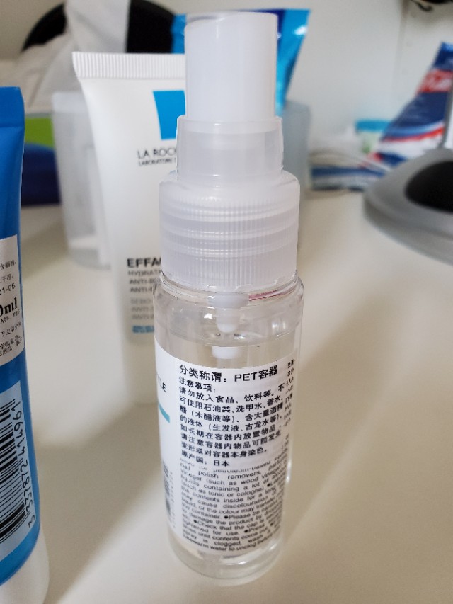 理肤泉，一个主打痘痘肌肤的法国药妆品牌，也适合敏感肌吗？