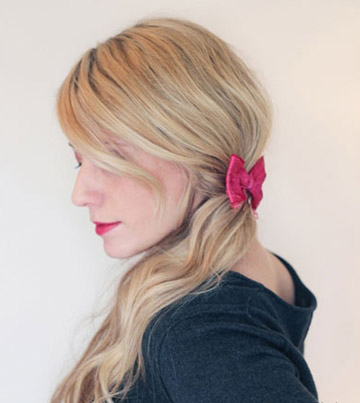 侧边一字发卡怎样戴好看,两边小红色蝴蝶结发卡怎么戴好看