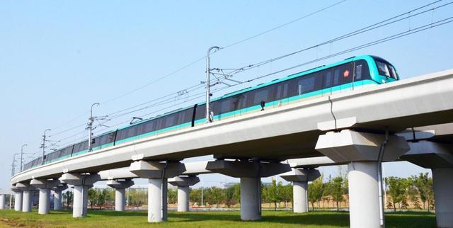 杭州南京旅游收入对比,南京和杭州哪边更适合外地人发展