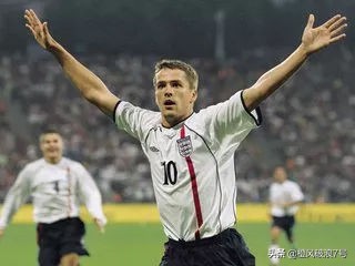 天下足球经典文案青春是一首诗,天下足球亨利经典文案完整版