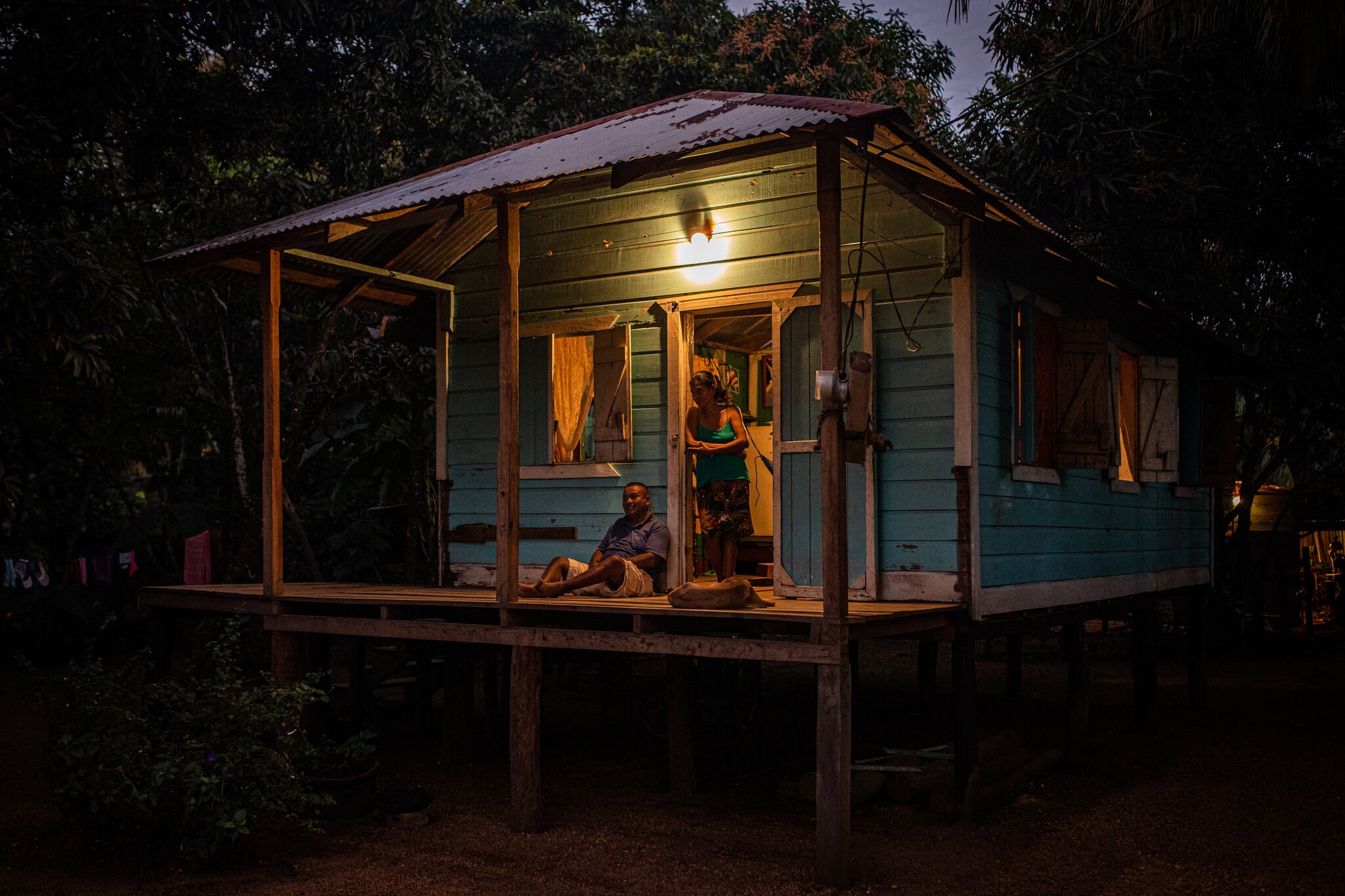 致命下潜!捞个龙虾,有的死有的瘫,加勒比渔民为何这么难?