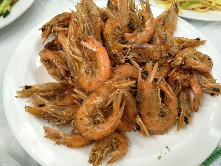 日照第三海水浴场离吴家台远吗,日照吴家台有免费的海水浴场吗