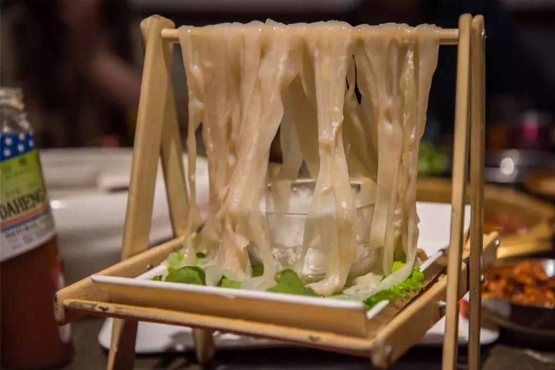 太原来了个“莽子”！一口吃回重庆！河西吃货了解一下……