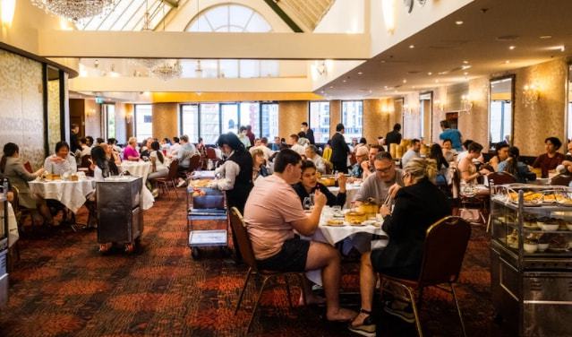 已成“死城”!解封后澳洲中餐厅冷清,留学生成了宝贵的劳动力